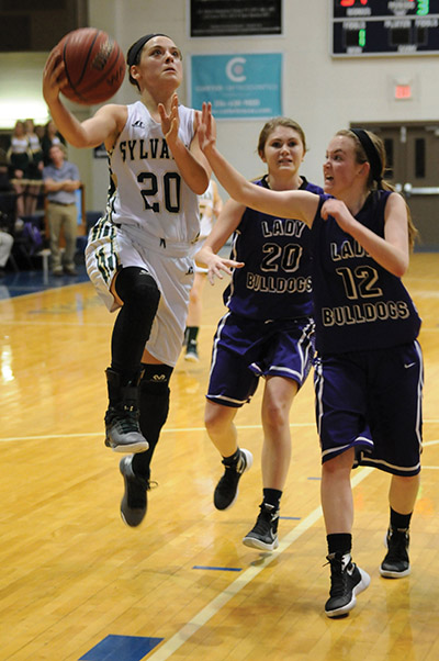 Lady Rams bite the Bulldogs
