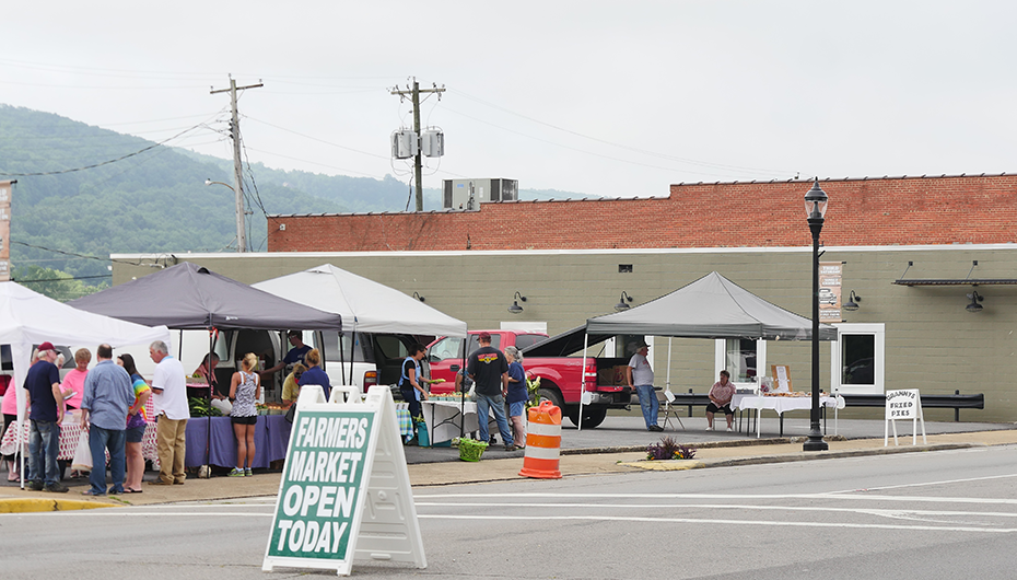 Fort Payne Main Street Farmer's Market begins Wednesday hours