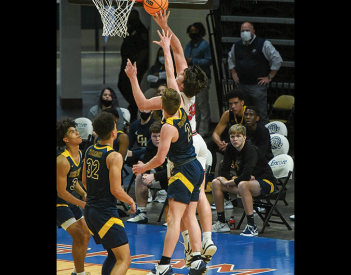 Fyffe Dominates Cottage Hill Christian in Semifinals