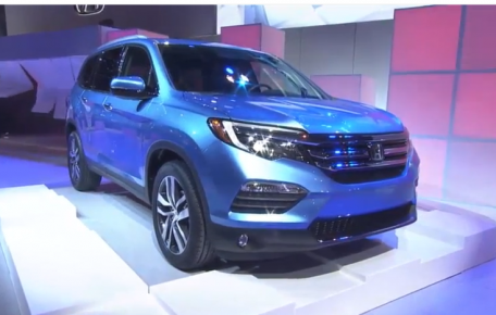 Honda Debuts Redesigned Alabama-Made Pilot at Chicago Auto Show