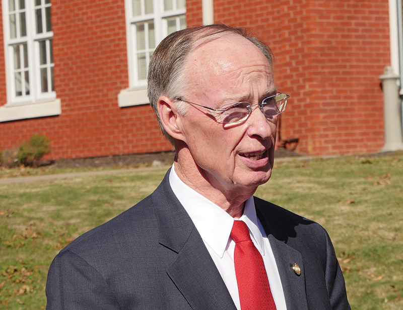 Gov. Bentley visits Fort Payne