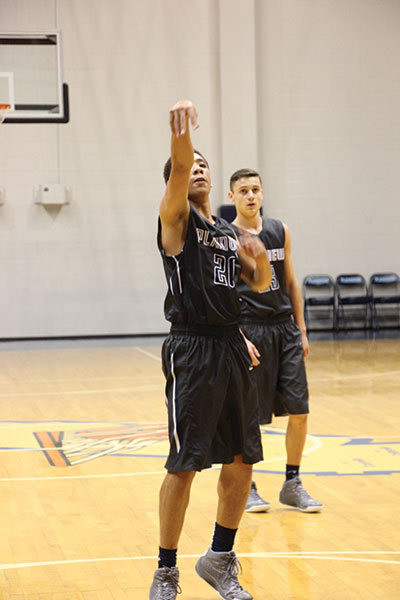 Bears edge past Eagles
