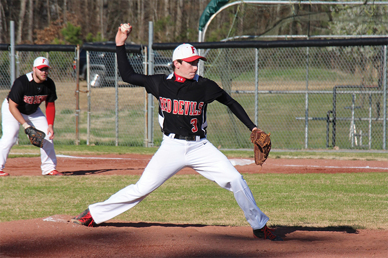 Fyffe sails past Sardis