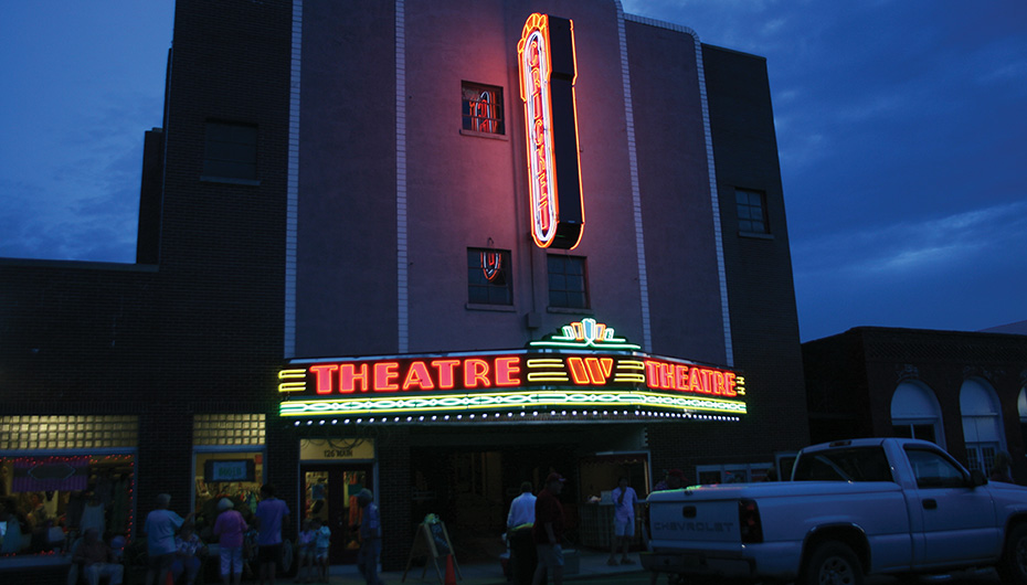 Lighting Up the Night: Close to 500 attend Cricket Theatre marquee lighting ceremony in Collinsville