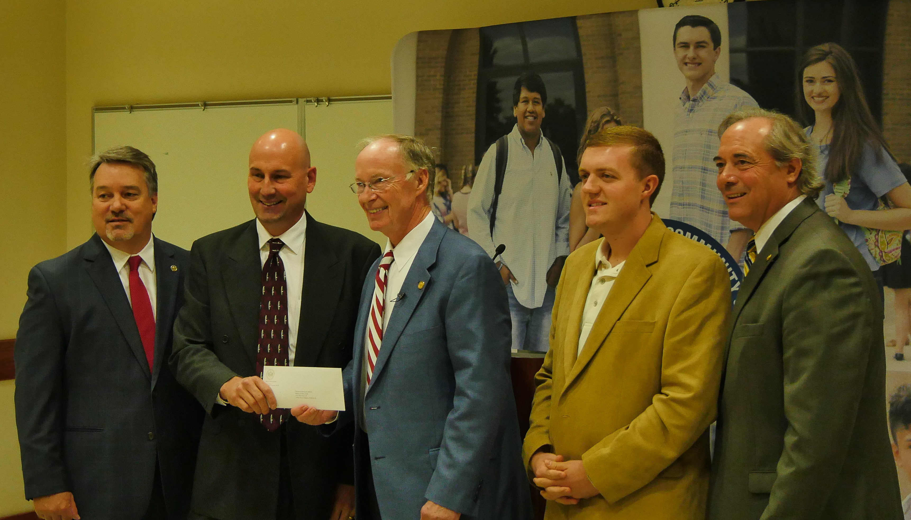 Governor Visits NACC, awards $2.2 million in grants to area towns