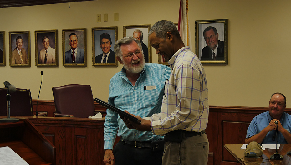 VIDEO: Fort Payne City Council honors former-Councilman Walter Watson