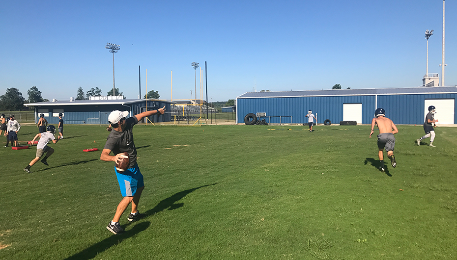 INSIDE THE HUDDLE: The 2017 Plainview Bears