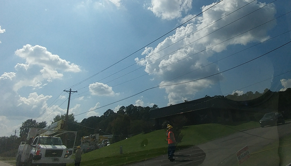 18-Wheeler rips down Power Poles in Collinsville