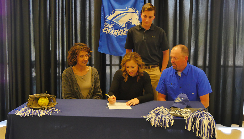 Plainview's Ava Jacobs signs with the University of Alabama - Huntsville