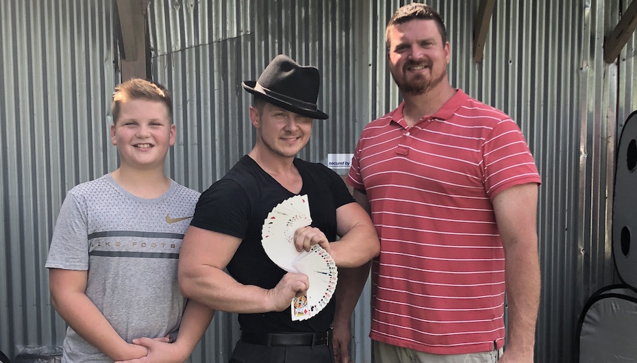 Celebrity Magician Stops in Fort Payne