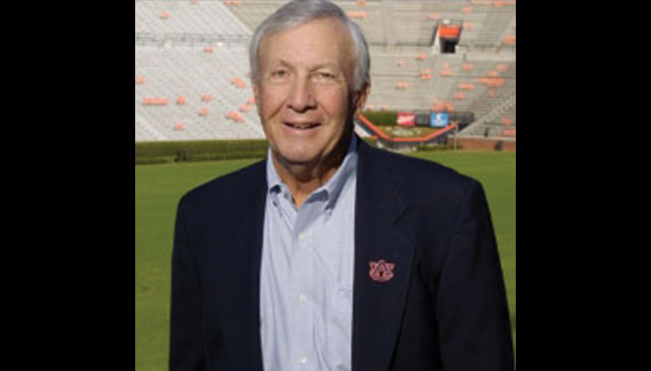 Former Auburn Coach Pat Dye Passes Away