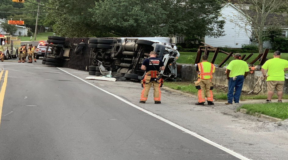 FPPD: Truck Overturns at Joe's Truck Stop