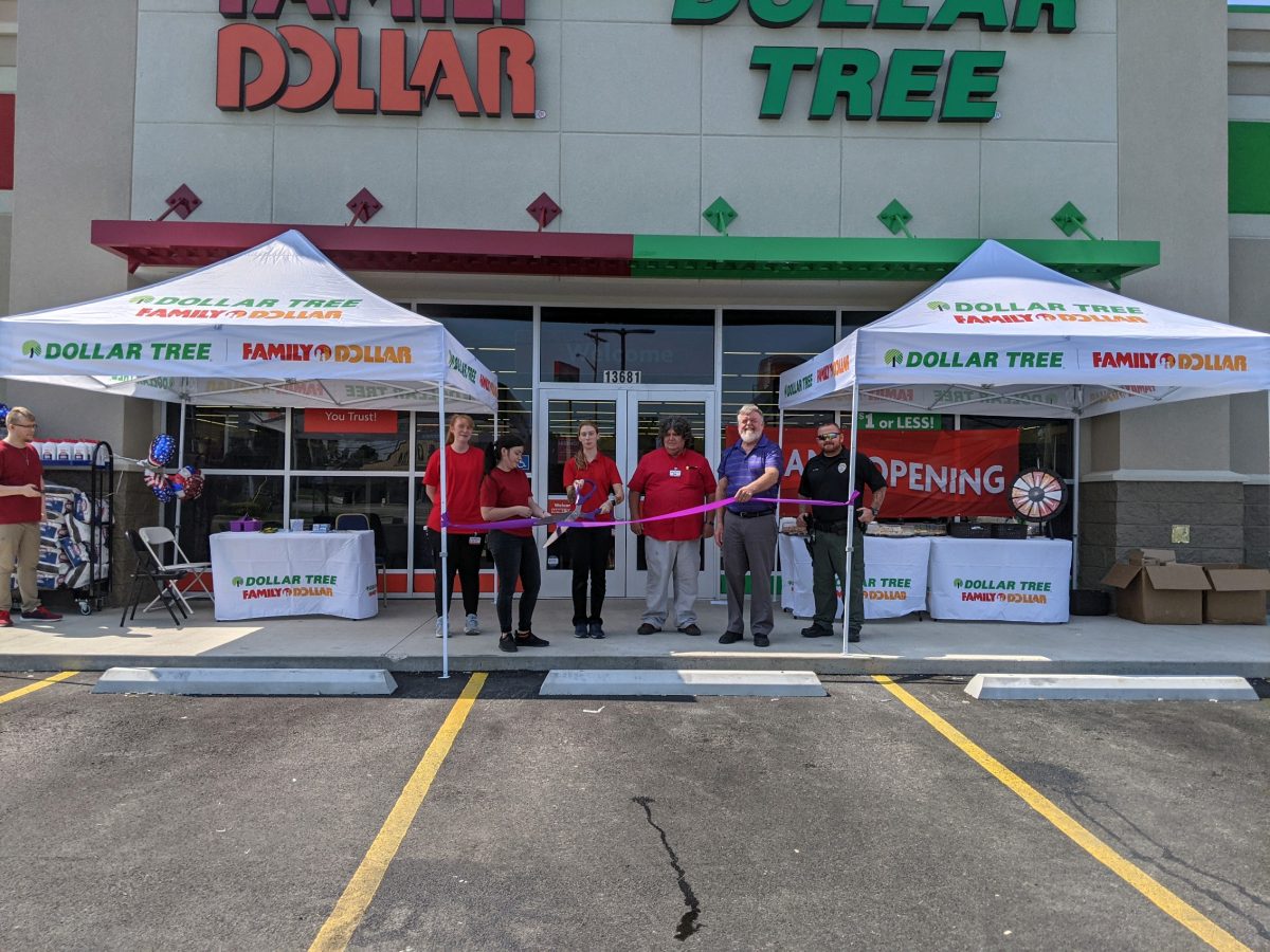 A ribbon-cutting ceremony was held on Saturday for the new Family Dollar and Dollar Tree