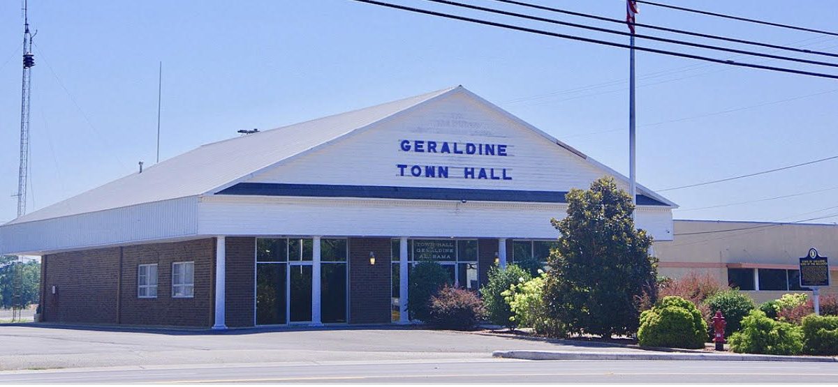Brent Rhodes speaks at Geraldine Town Council meeting