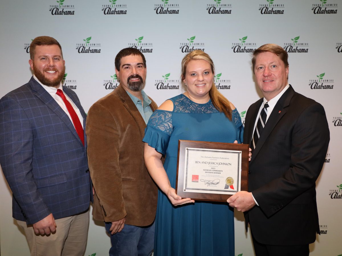 Young Farmers Named Commodity Division Winners