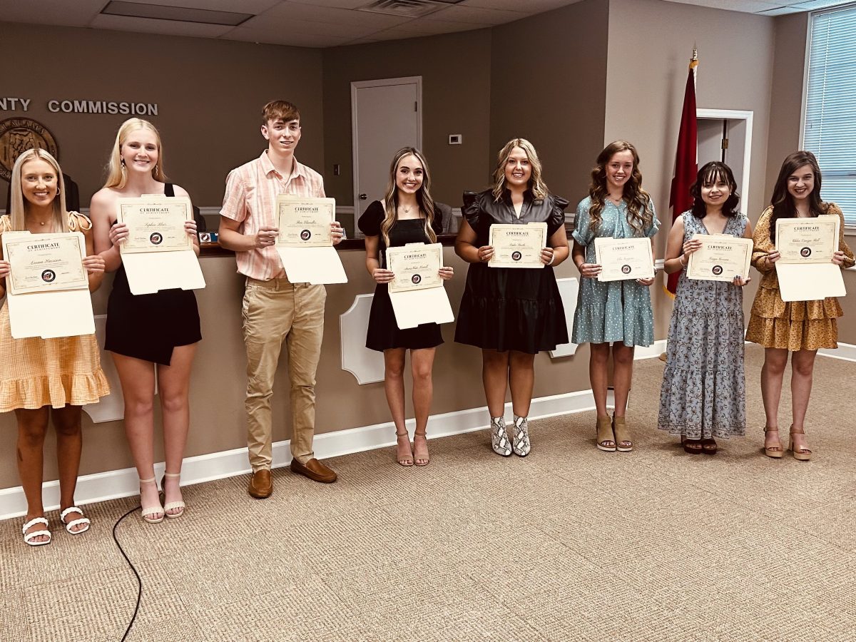 DeKalb County Republicans Award Scholarships