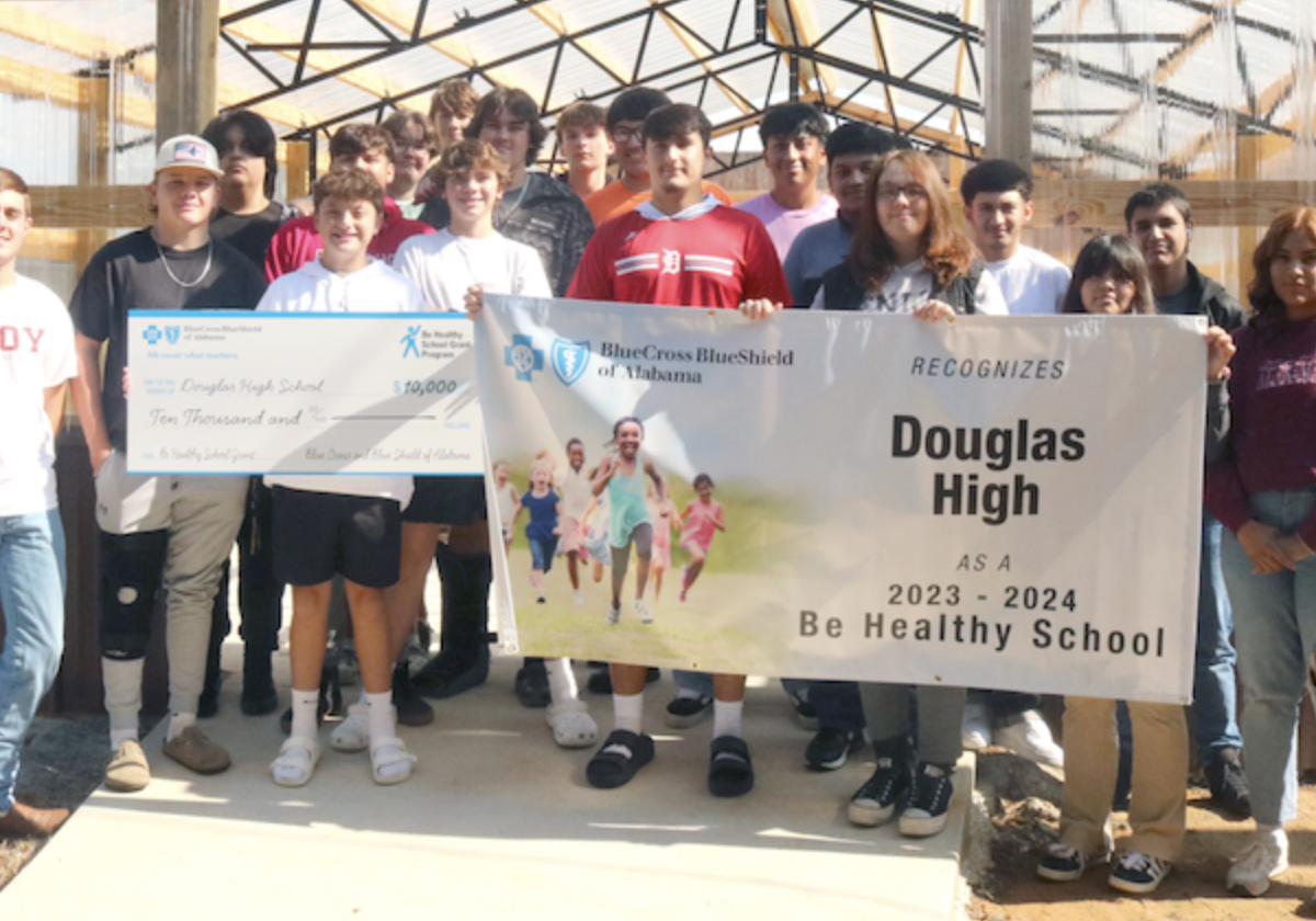 Douglas High School gets new greenhouse