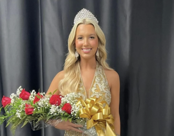 SCOTTSBORO HIGH SCHOOL HOMECOMING QUEEN