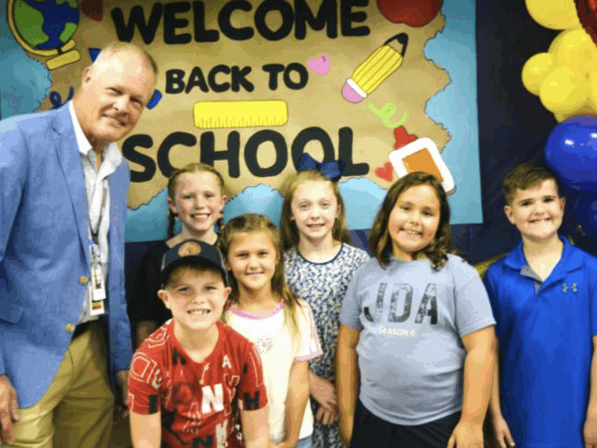 Boaz hosts Meet the Teacher