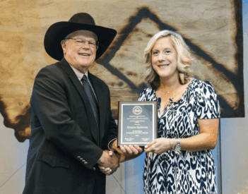 Roberts received Service Award