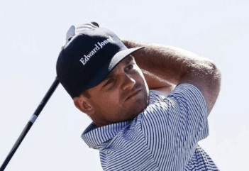 DAVIS MAKES CUT DOWN UNDER