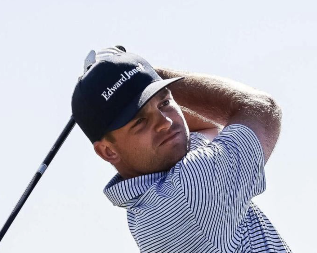 DAVIS MAKES CUT DOWN UNDER