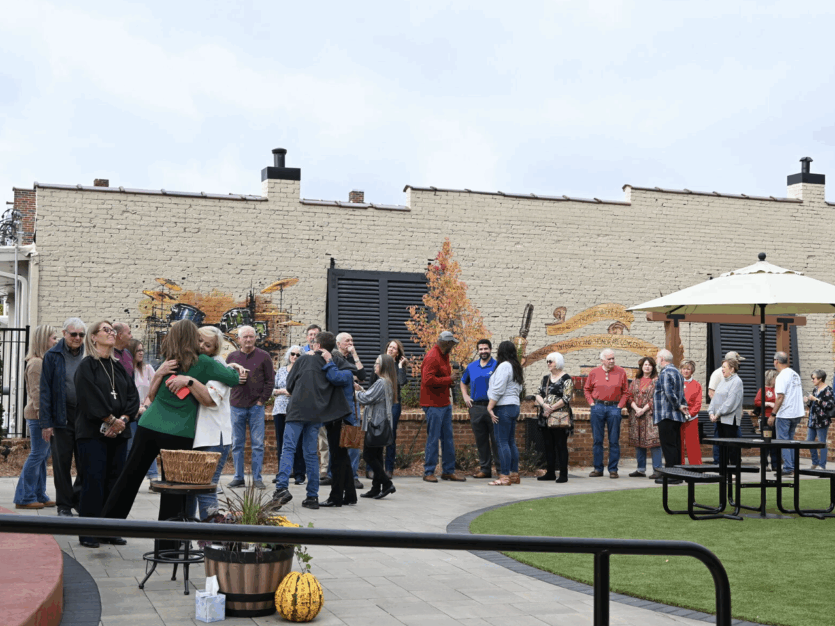 Vicki Watts honored at retirement celebration after 34 years with SEPB