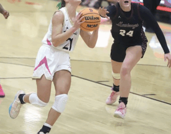 The Scottsboro varsity girls basketball team’s home winning streak reached a milestone number Friday night.