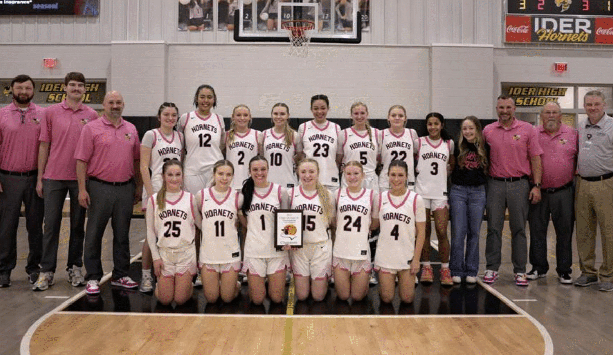 Lady Hornets win Back 2 Back Area Titles